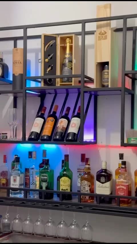 Bar e seleção de bebidas da Good Girl